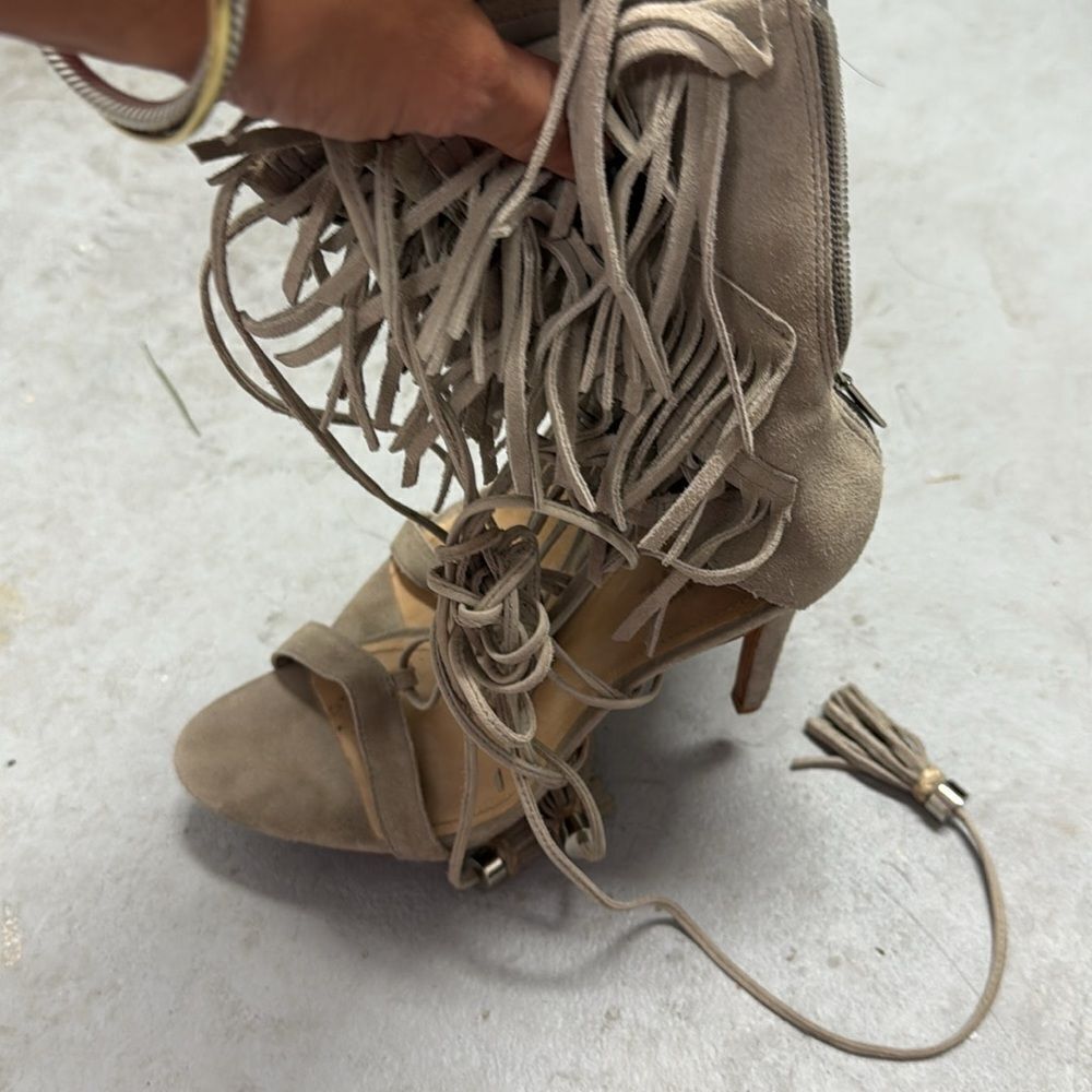 Fringed Tan High Heel Sandals - Schutz Heels - Women's 8.5 Excellent Condition - Picture 2 of 4